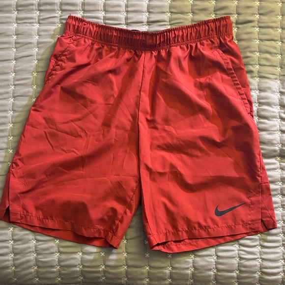 Nike Red Training Shorts - Picture 1 of 3